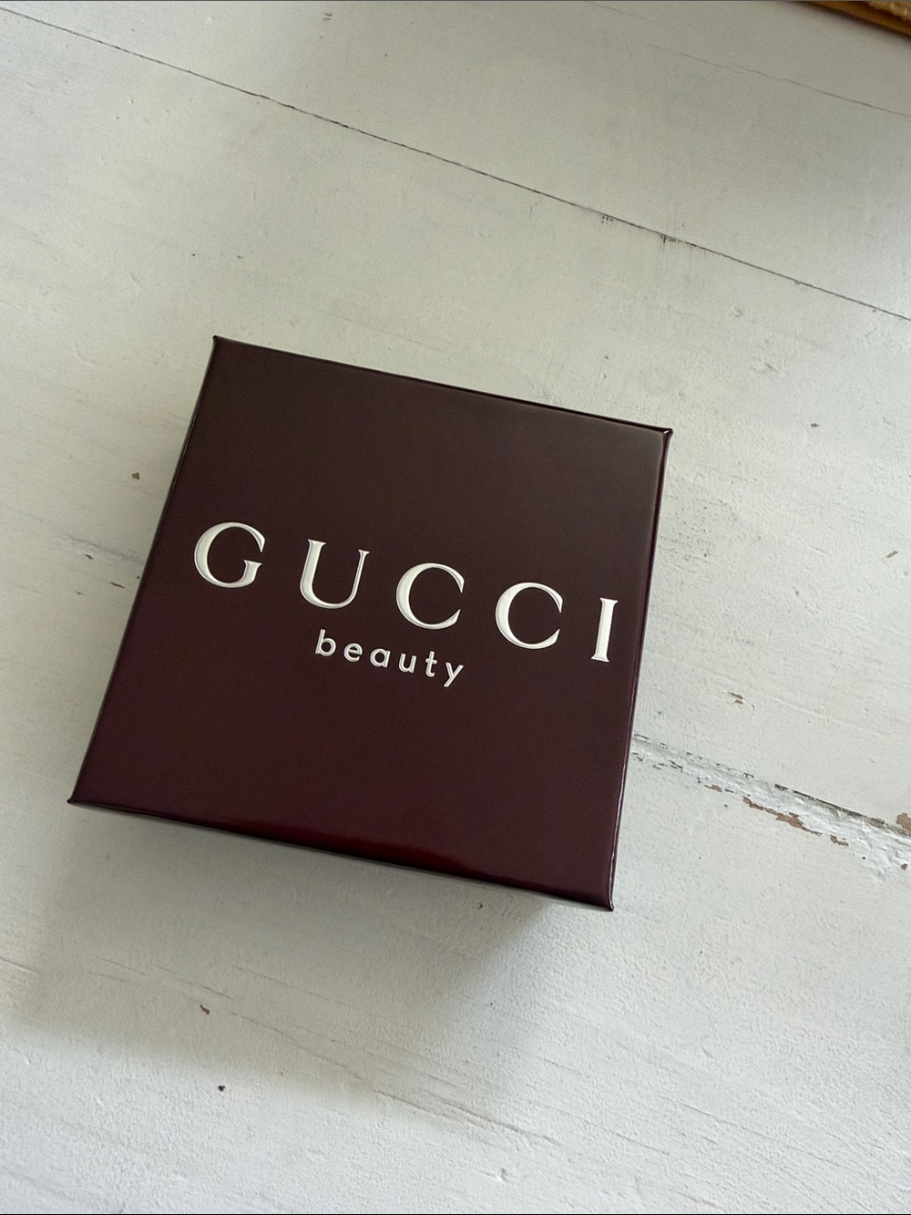 Gucci Beauty Compact Box in Burgundy with Silver Logo